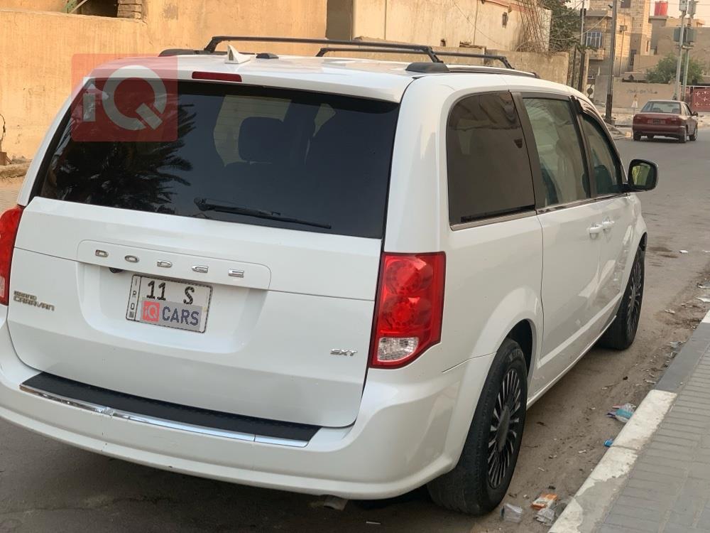 دودج جراند كارافان